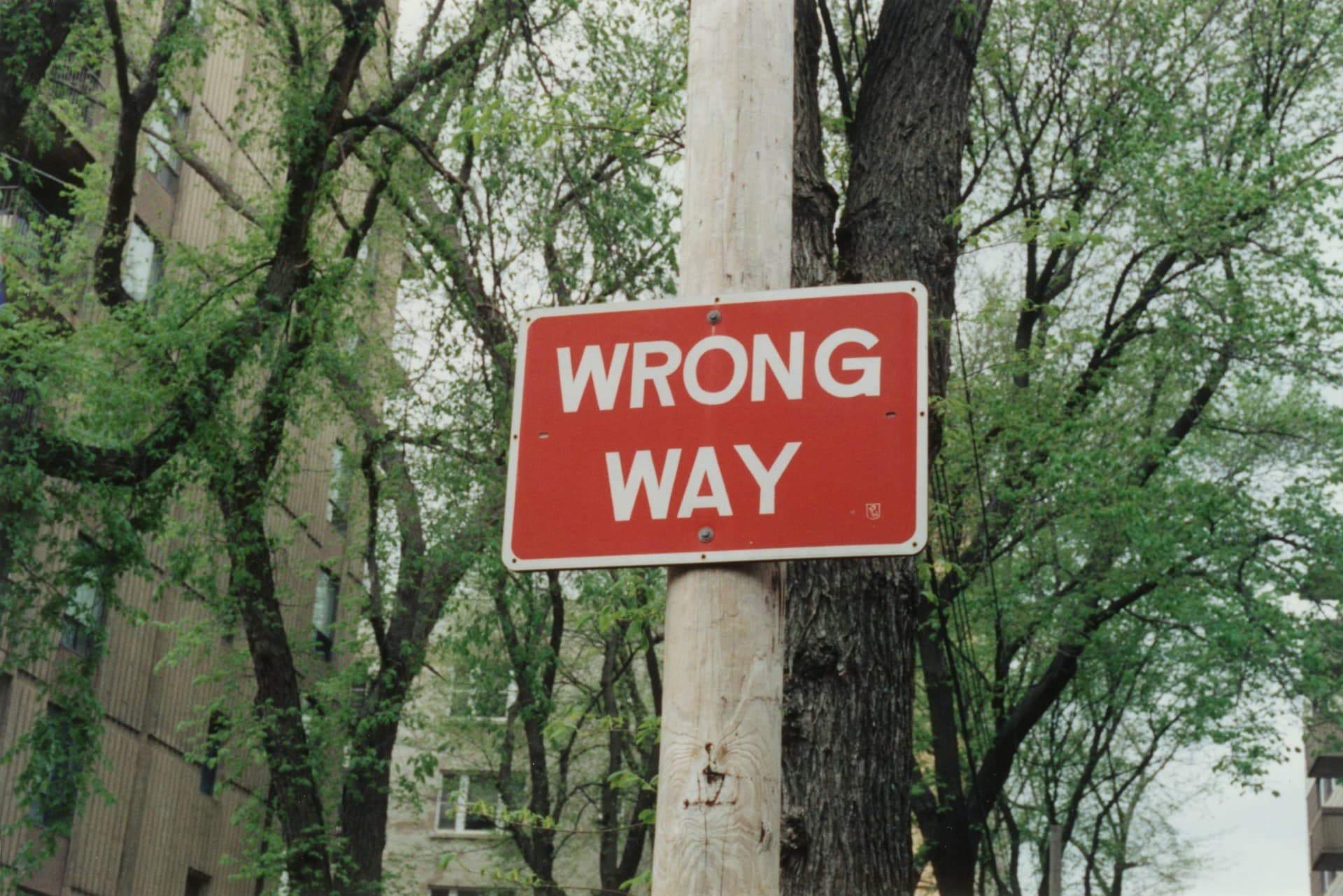 Things Not to Do After a Breakup – 6 Mistakes That Prevent Healing